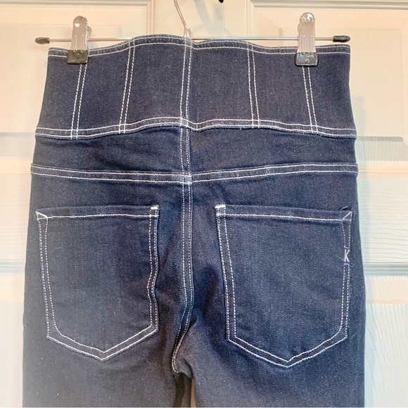 EXPRESS Dark Blue Wash Super High-Waisted Button Fly Denim Ankle Legging - Picture 6 of 6